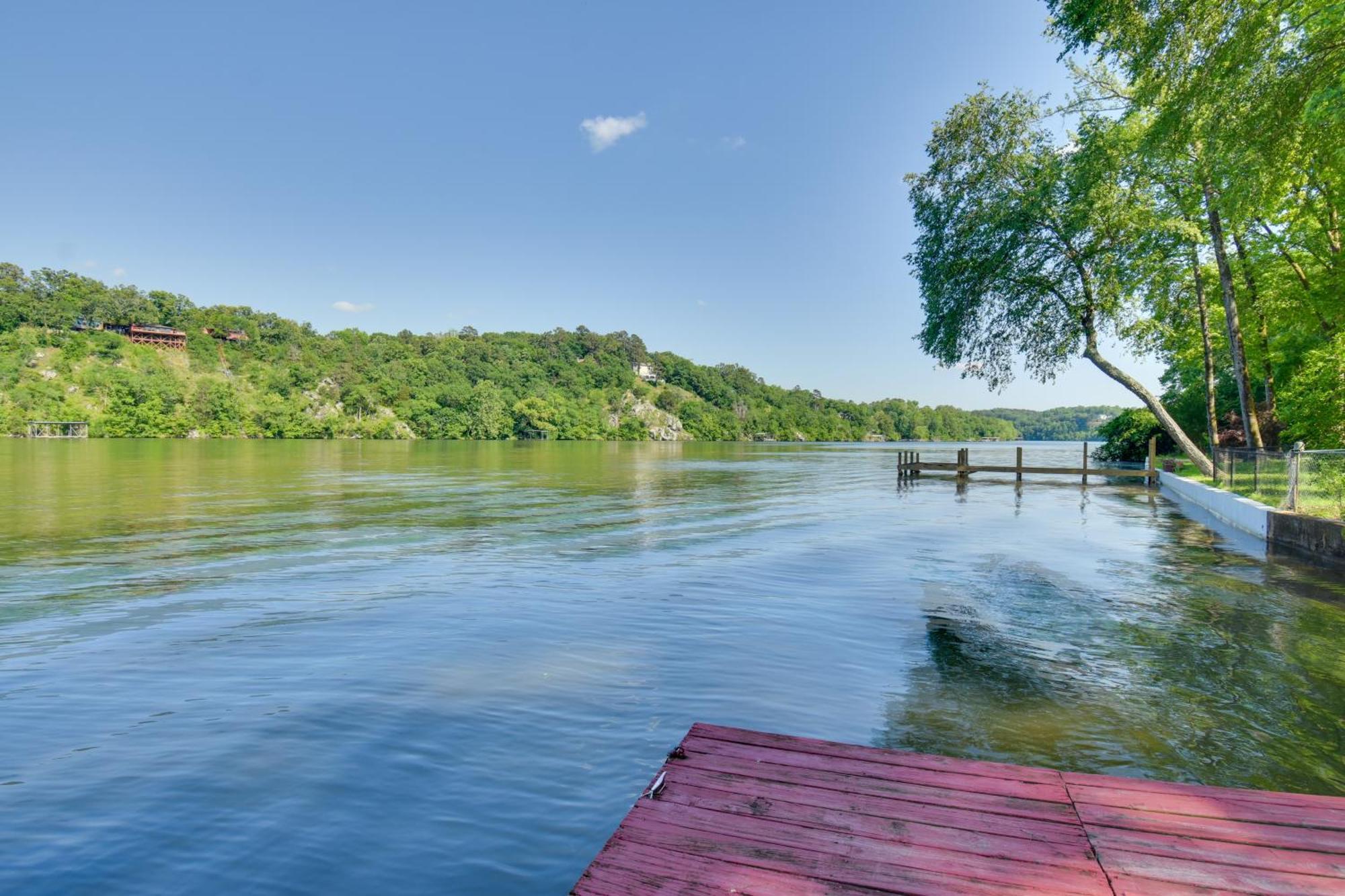 Lakefront Retreat With Deck, Dock And Resort Amenities Hot Springs Exterior foto